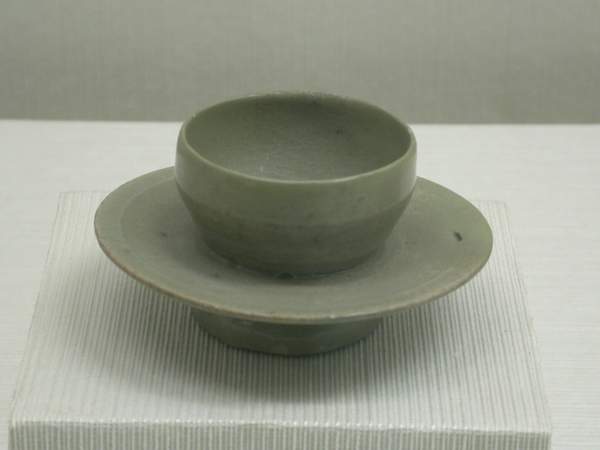 ûŹ() celadon porcelain 