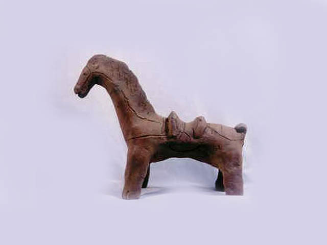 (ة) TERRACOTTA HORSE 